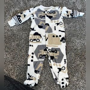EUC Carter Fleece Snap Footie